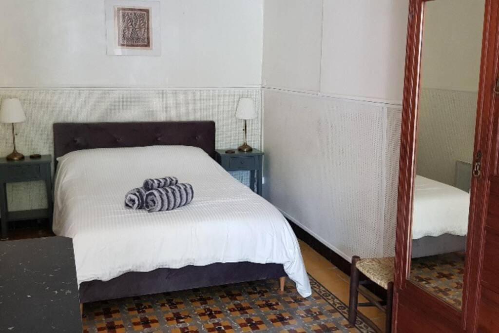 St Jean Du Gard : Spacious Apartment With Use Of Pool Saint-Jean-du-Gard Exterior foto