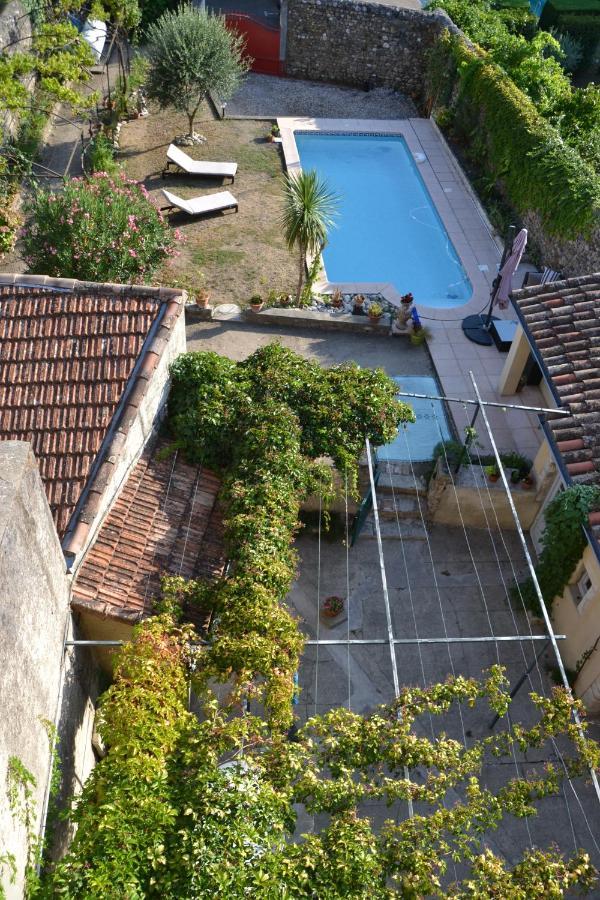 St Jean Du Gard : Spacious Apartment With Use Of Pool Saint-Jean-du-Gard Exterior foto